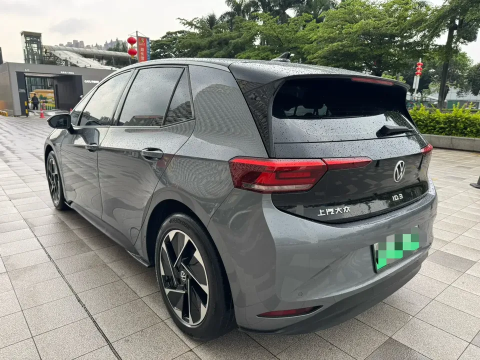 Volkswagen ID.3 pure version 2023 — миниатюра 2