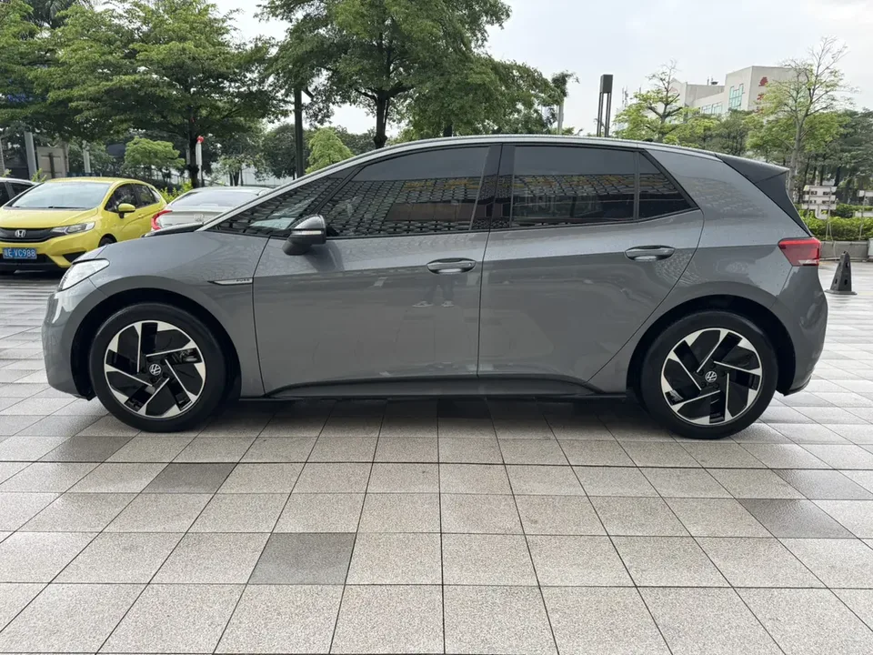 Volkswagen ID.3 pure version 2023 — миниатюра 4
