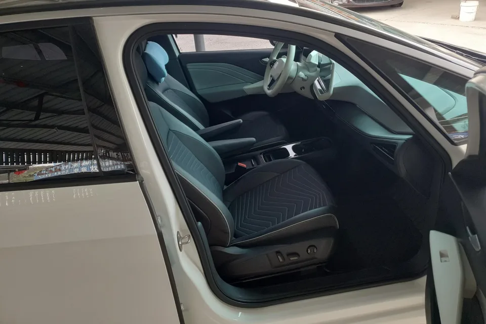 Volkswagen ID.3 Outstanding Edition 2024 — миниатюра 4