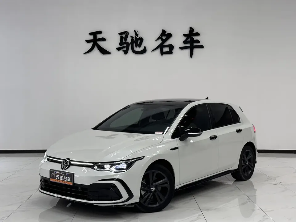 Volkswagen Golf golf 2023 280TSI DSG R-Line Lite 2024 — photo 1, buy with delivery to Moscow