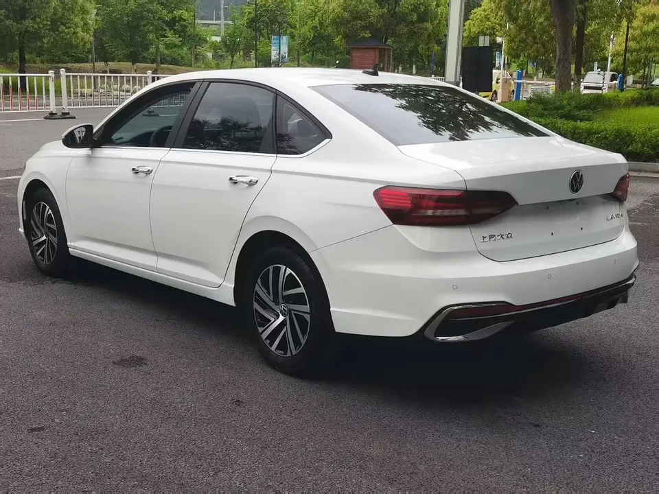Volkswagen Lavida Lavida 2024 1.5L Automatic Starry Sky Five Million Edition 2024 — миниатюра 4