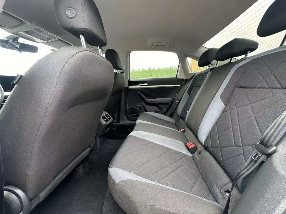Volkswagen Lavida Lavida 2023 1.5L Automatic Fully Edition 2022 — thumbnail 3