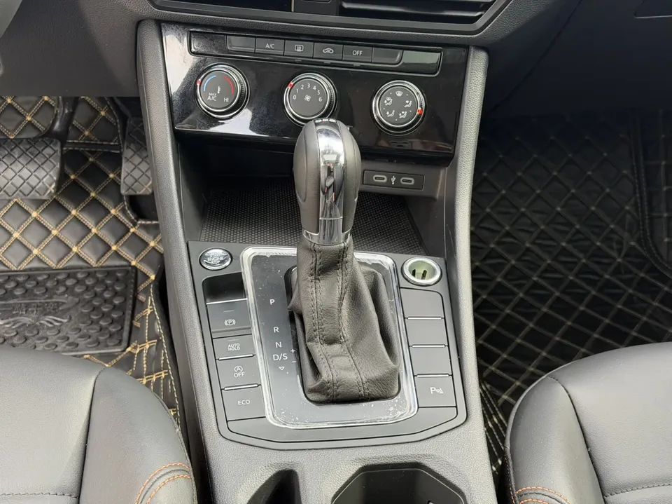 Volkswagen Bora 300TSI DSG Premium Edition 2024 — миниатюра 4