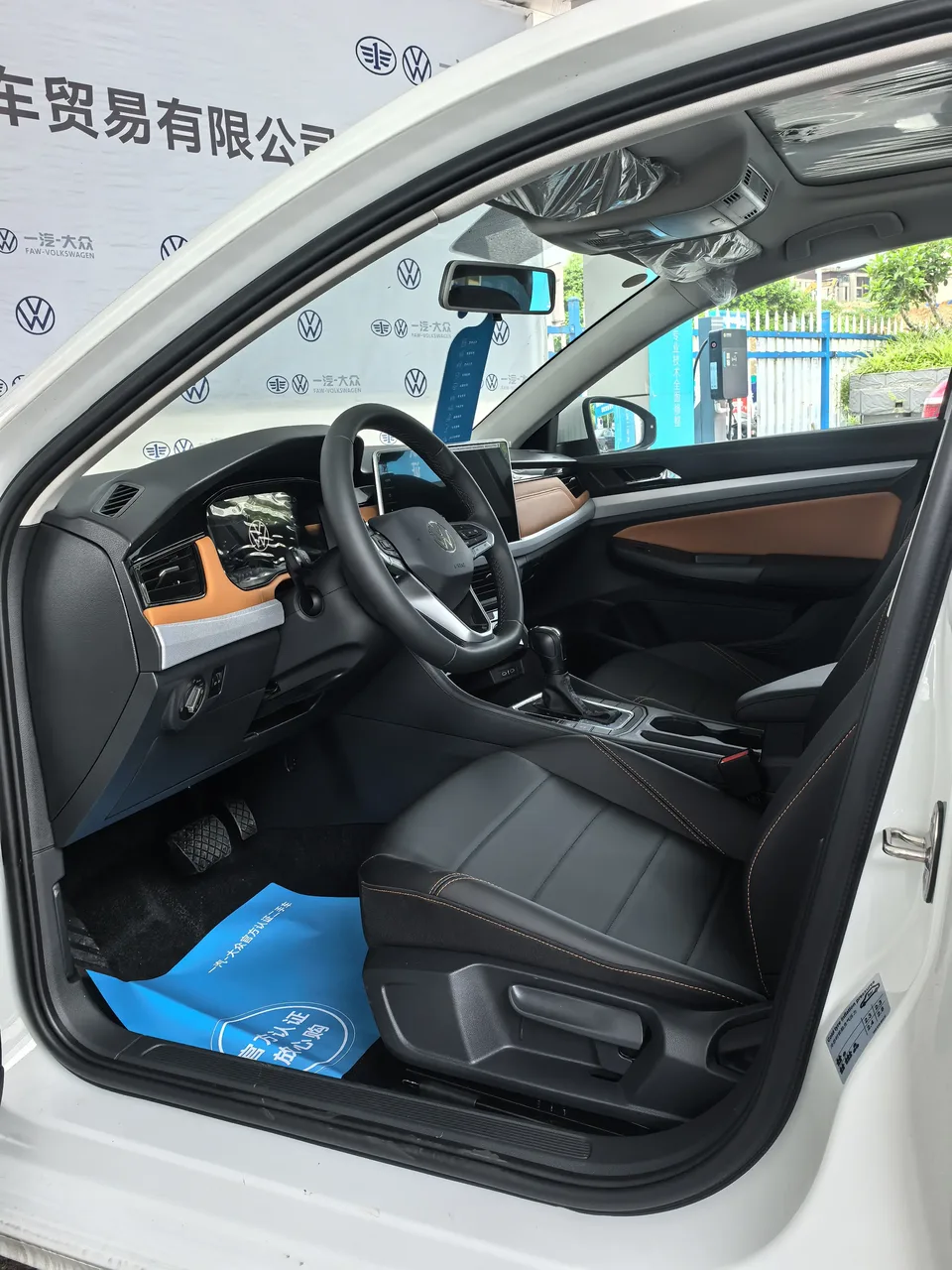 Volkswagen Bora Bora 2025 200TSI DSG Joy Travel PRO Edition 2026 — миниатюра 3
