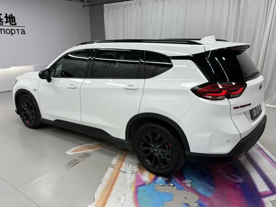 Chevrolet Volando light hybrid Redline 530T indulgent version (5+2 models) 2022 — миниатюра 4