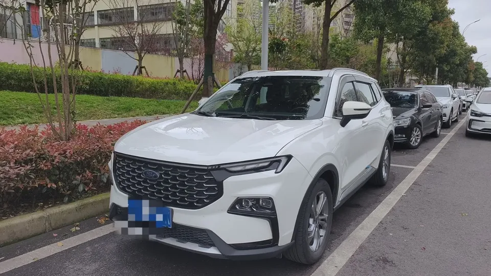 Ford Equator Sport 2022