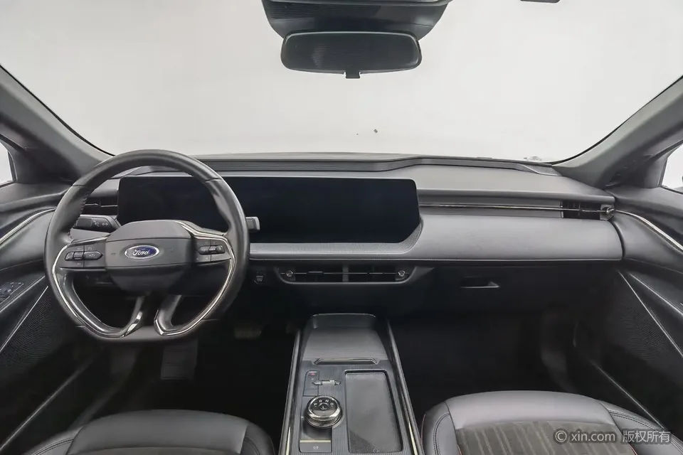 Ford Mondeo Mondeo EcoBoost 180 Comfort Edition 2023 — миниатюра 3