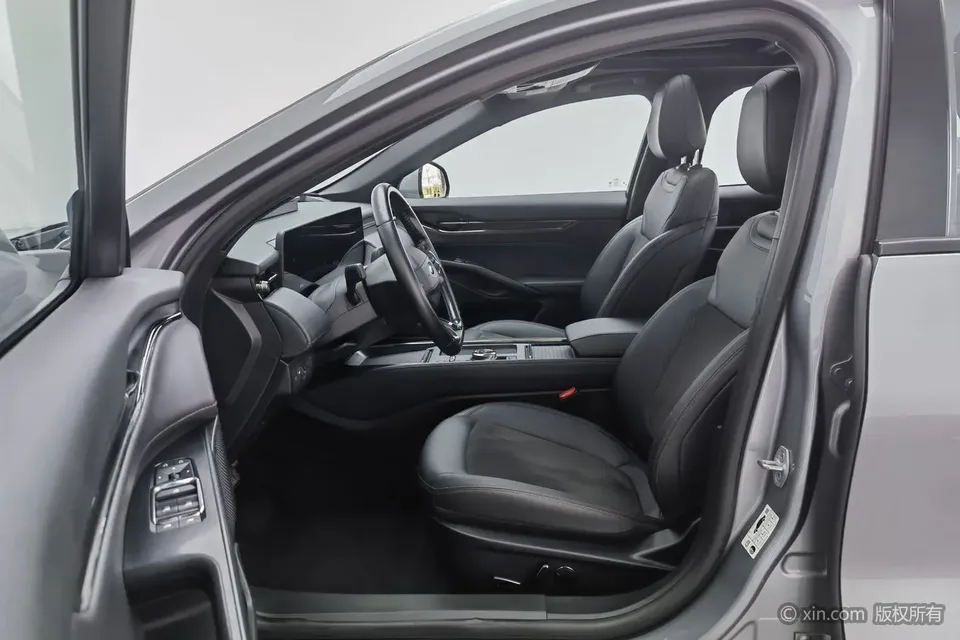 Ford Mondeo Mondeo EcoBoost 180 Comfort Edition 2023 — миниатюра 4