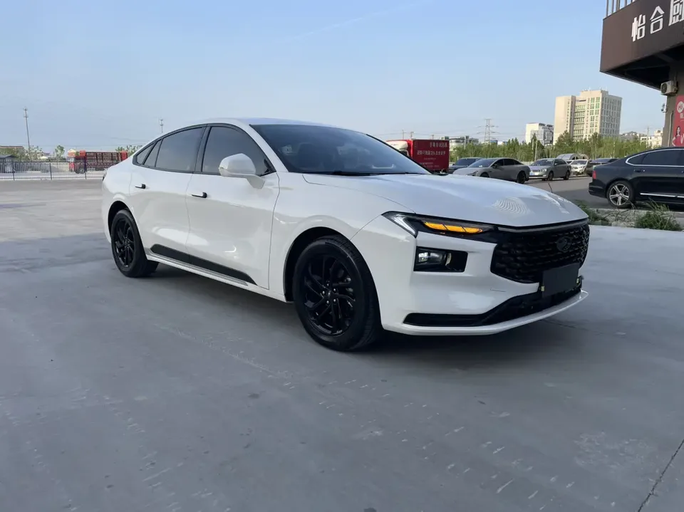 Ford Mondeo Mondeo 2025 Mondeo 2025 EcoBoost 180 Comfort Edition 2025 — thumbnail 3