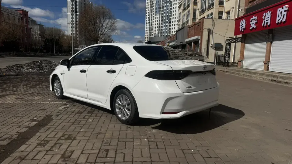 Toyota Corolla Corolla 2021 1.5L CVT Elite Edition 2023 — thumbnail 2