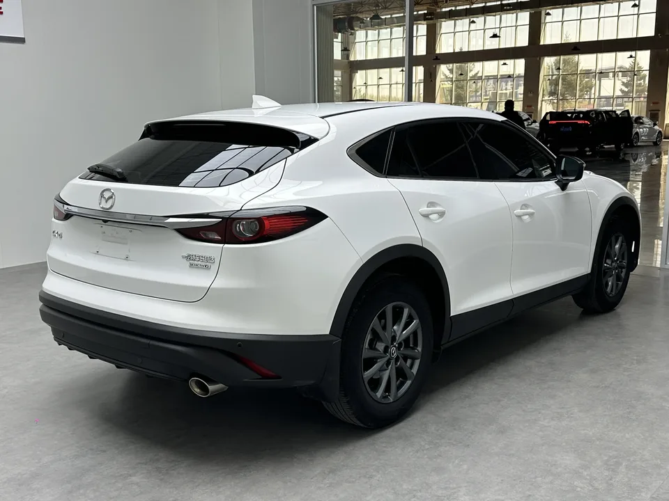Mazda CX-4 Mazda CX-4 2021 2.0L 2WD Blue Sky Explorer Edition 2023 — thumbnail 2