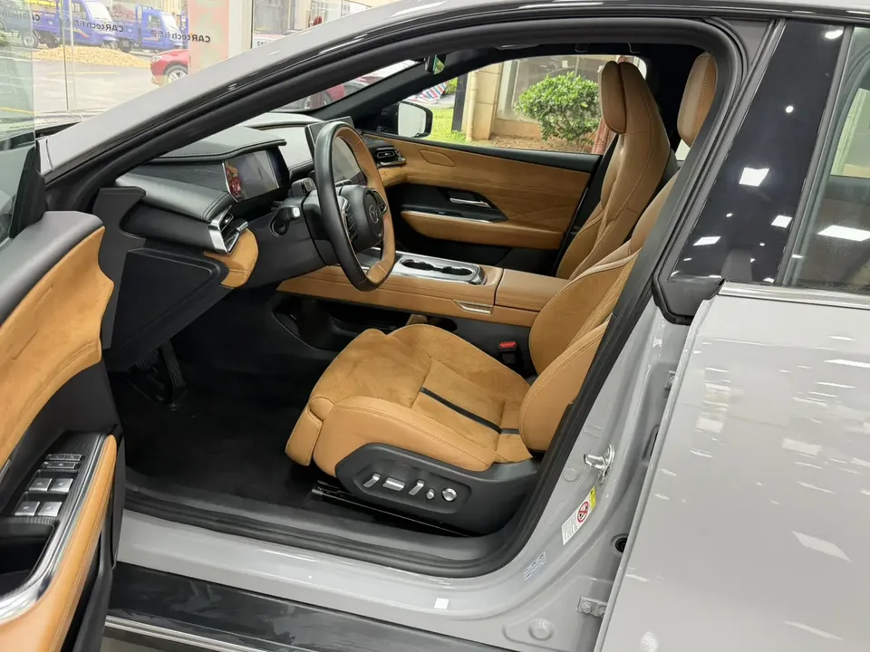 Mazda EZ-6 Pure Electric 600 Zhizun Edition 2024 — миниатюра 5