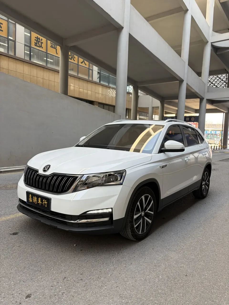 Skoda Comek Komic 2023 1.5L automatic comfort version 2024 — фото 1, купить с доставкой в Москву