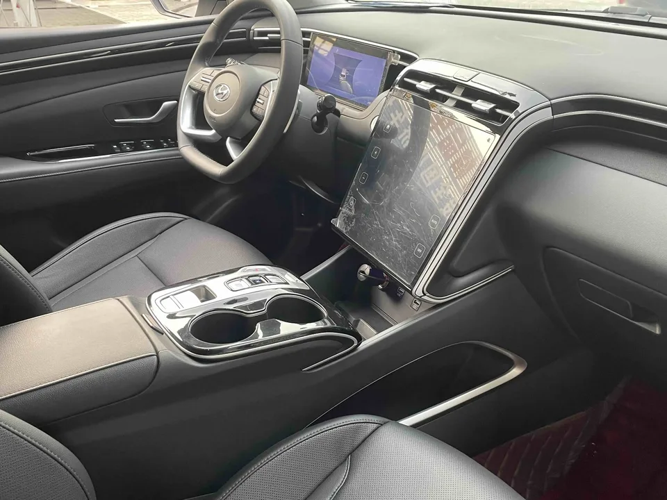 Hyundai tucson l Tucson 2023 Tucson L 1.5T LUX 2WD Premium Edition 2022 — миниатюра 3