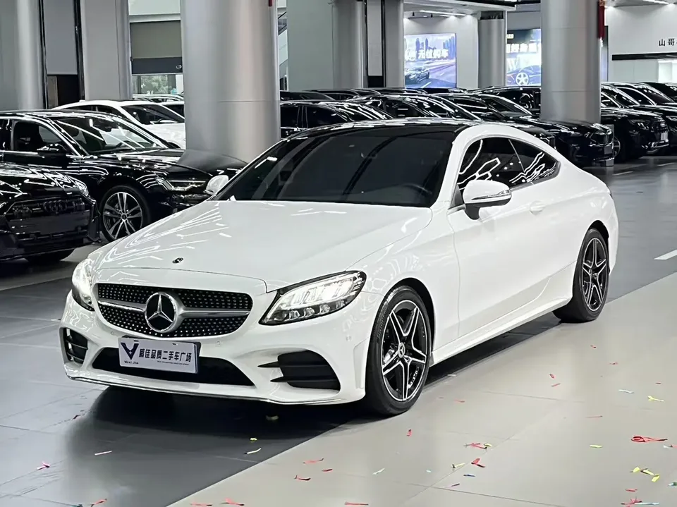 Mercedes-Benz C-Class 2022