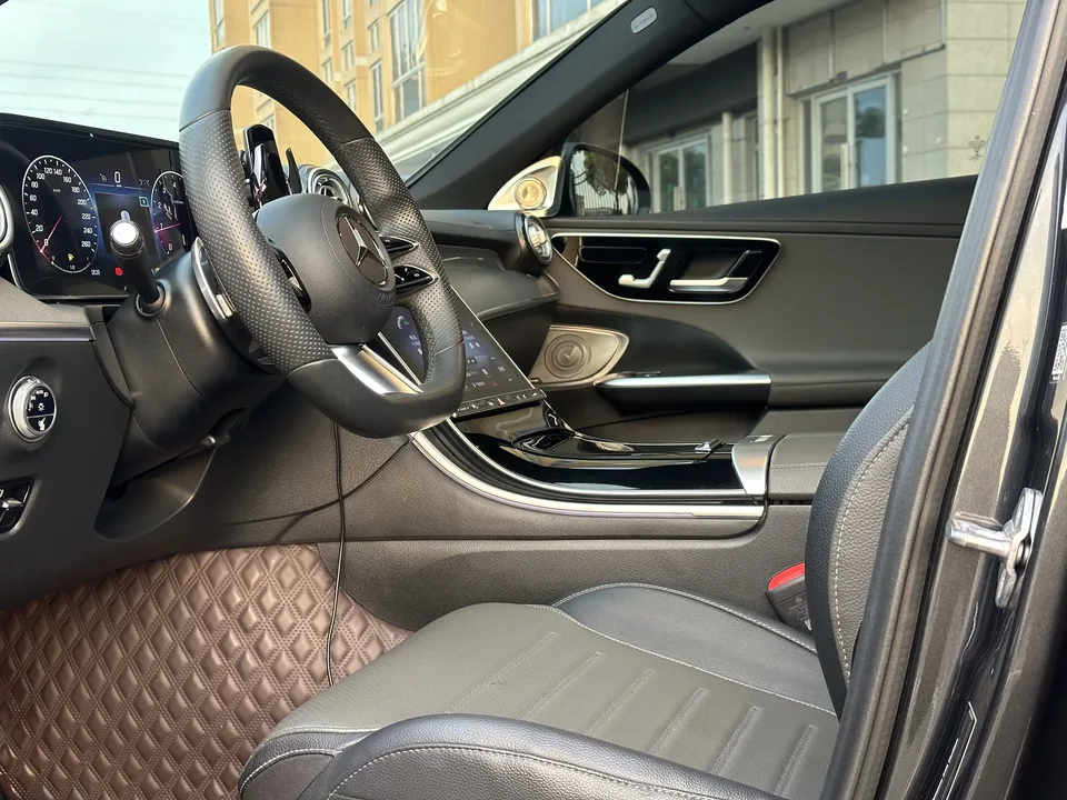 Mercedes-Benz C-Class Mercedes Benz C Class 2022 Mercedes-Benz C-Class 2022 C 200 L Sports Edition 2022 — миниатюра 3