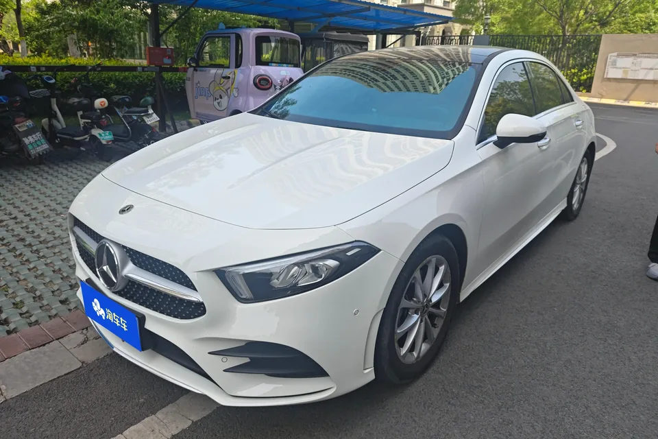 Mercedes-Benz Mercedes Benz A Class 2022