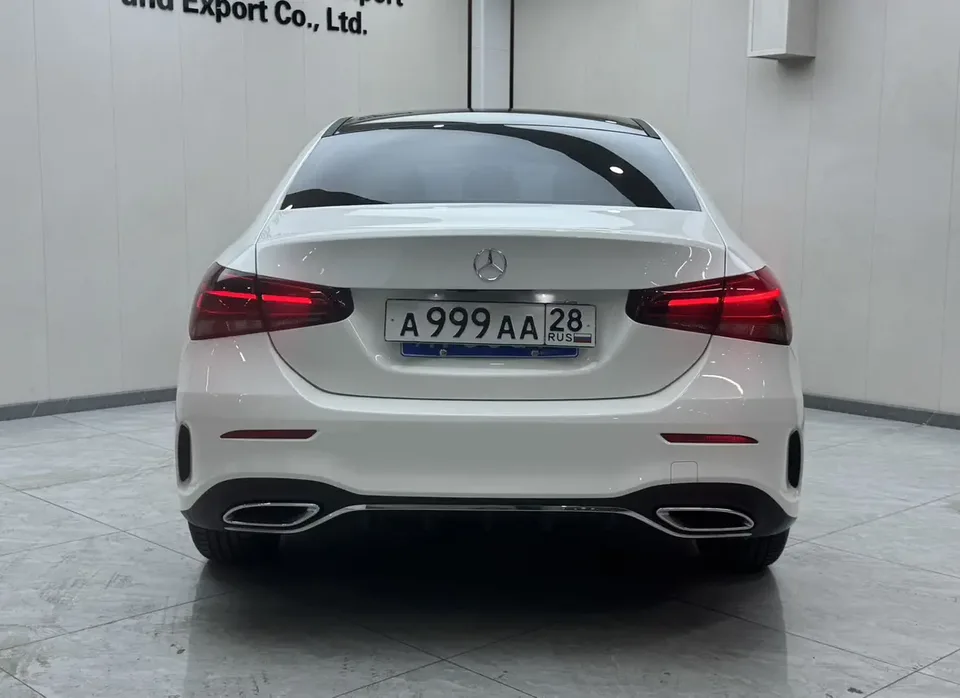 Mercedes-Benz Klasa A Mercedes Benz A Class 2022 A 180 L Sports Sedan 2022 — thumbnail 2