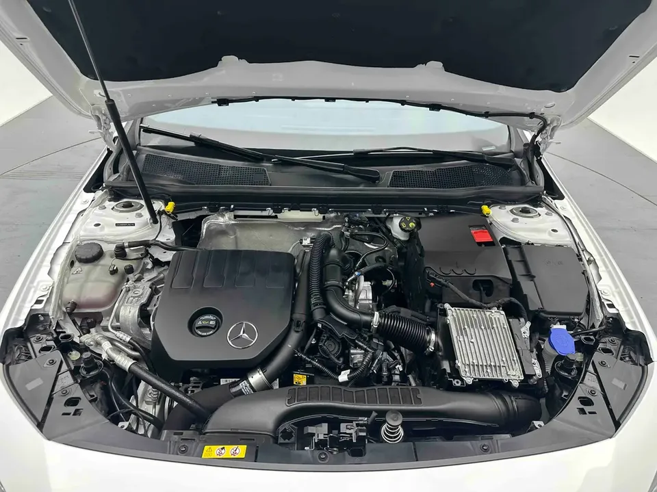 Mercedes-Benz Mercedes Benz A Class Mercedes-Benz A-Class 2023 A 180 L 2023 — миниатюра 4