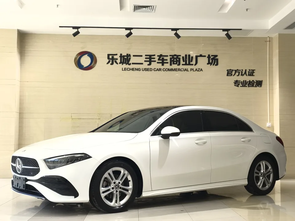 Mercedes-Benz Mercedes Benz A Class 2024