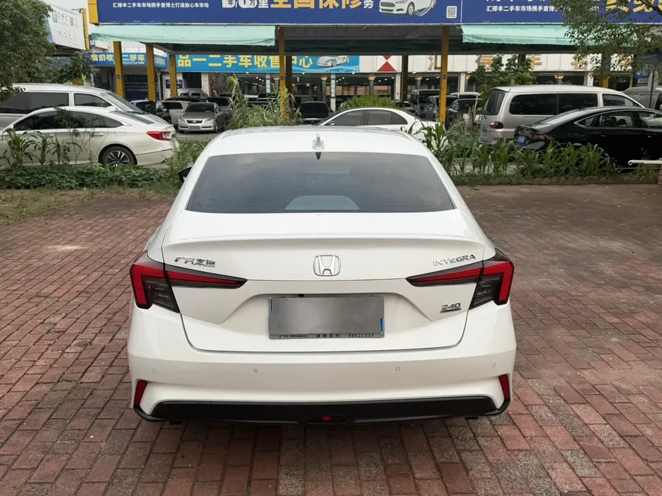 Honda Integra 240TURBO CVT Deluxe Edition 2024 — миниатюра 2
