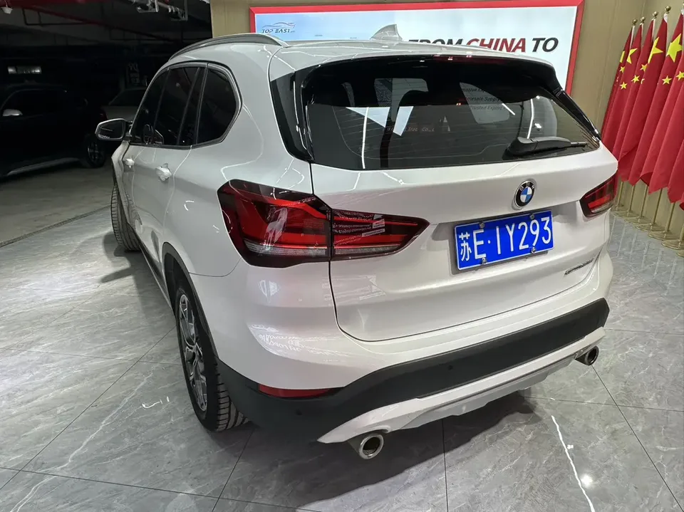 BMW X1 BMW X1 2020 sDrive20Li Fashion Edition 2022 — миниатюра 2