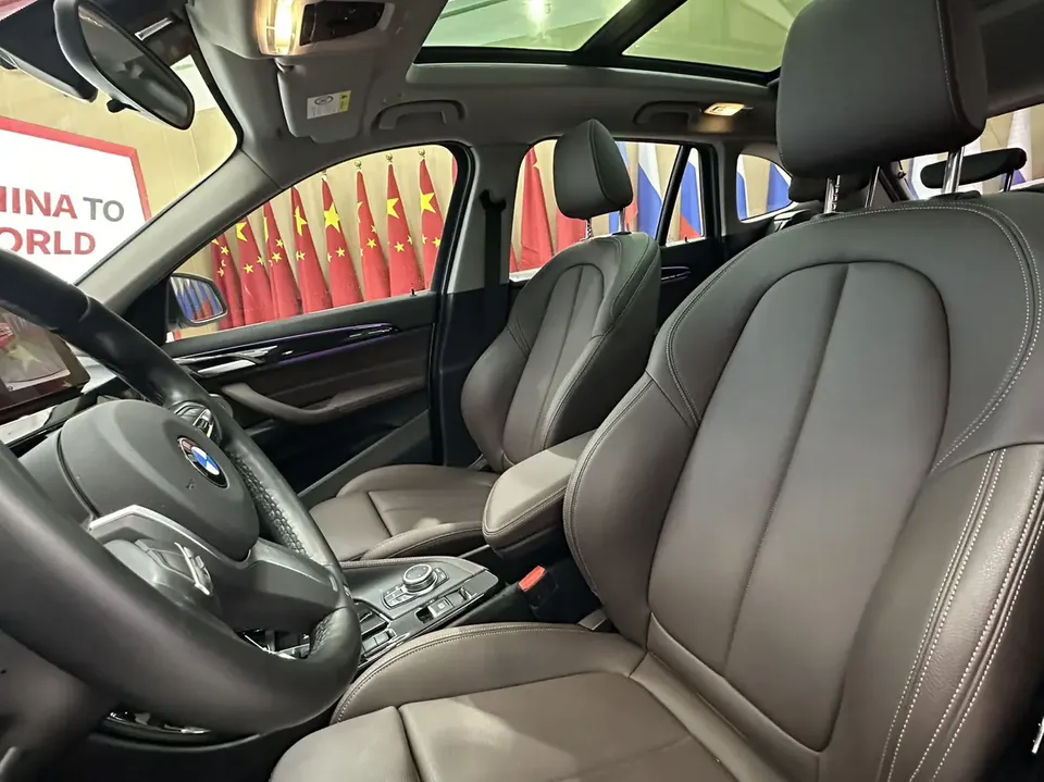 BMW X1 BMW X1 2020 sDrive20Li Fashion Edition 2022 — миниатюра 5