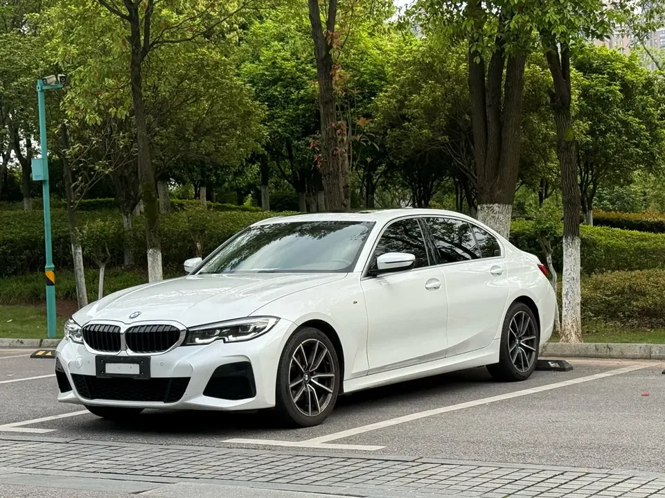 BMW 3 Series 2022