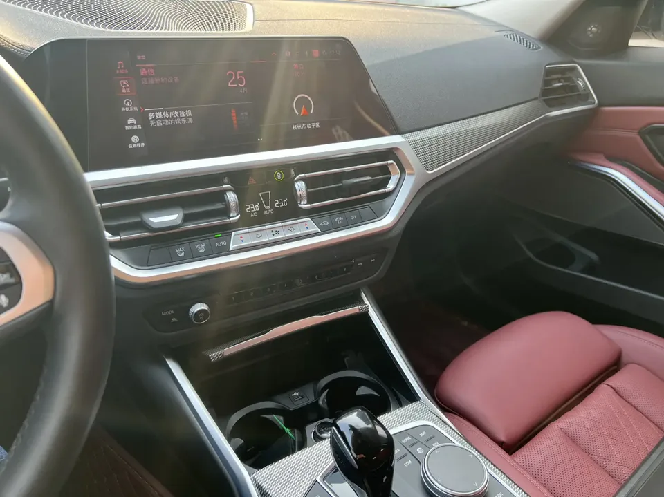 BMW 3 Series facelift 325i M Sport Night Edition 2022 — миниатюра 3