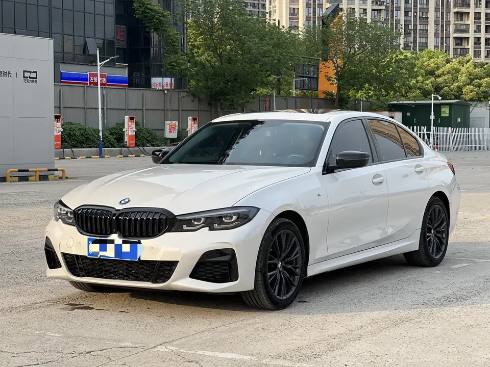 BMW 3 Series 2022