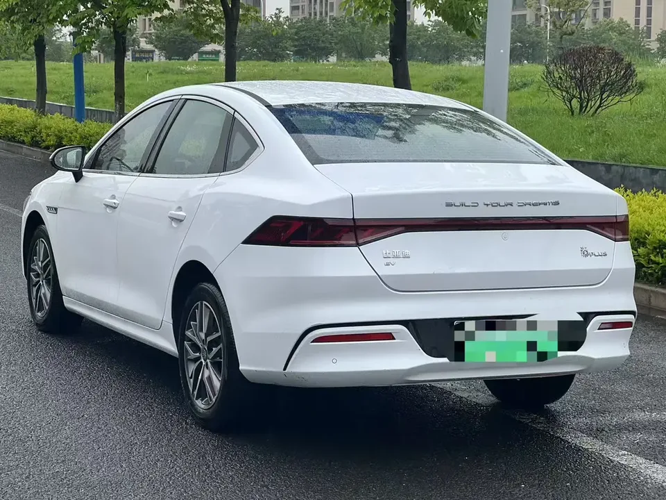 BYD Qin PLUS EV Honor Edition 420KM Leading Model 2024 — миниатюра 4