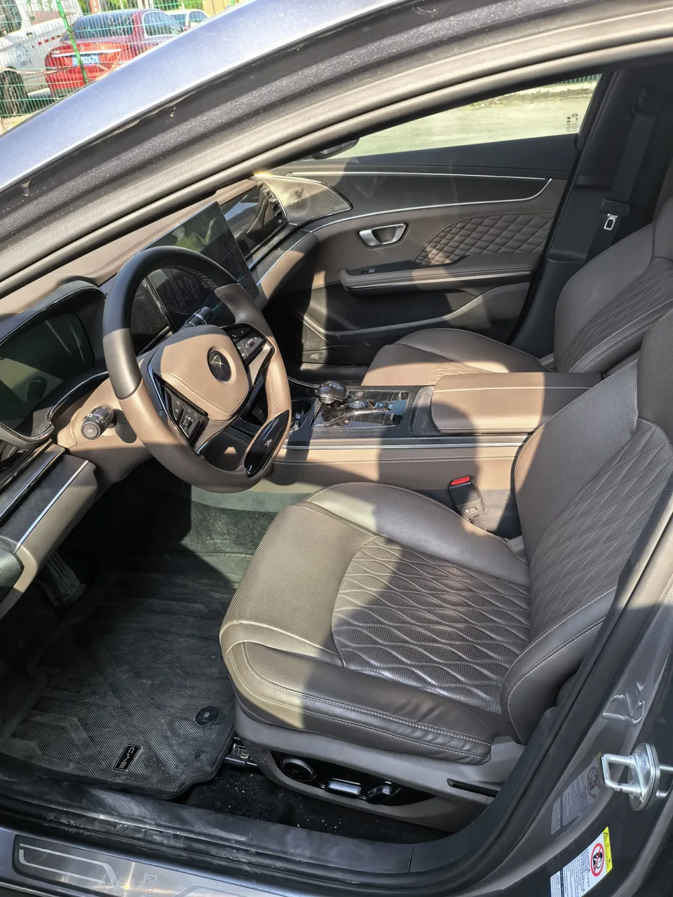 BYD Han DM DM-i Champion Edition 121KM Premium Edition 2024 — миниатюра 3