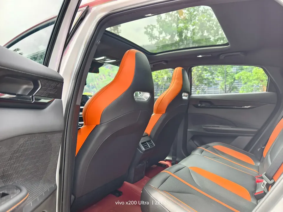 Changan UNI-V 1.5T Premium Sports Edition 2024 — миниатюра 3