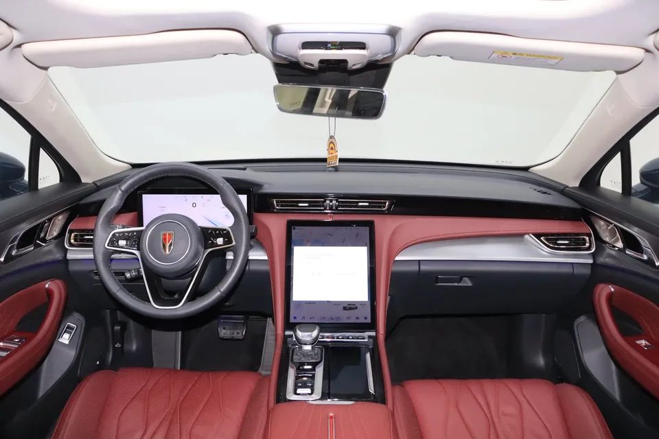 Hongqi H5 Hongqi H5 2024 2.0T Automatic Intelligent Connection Flagship Edition 2023 — миниатюра 2