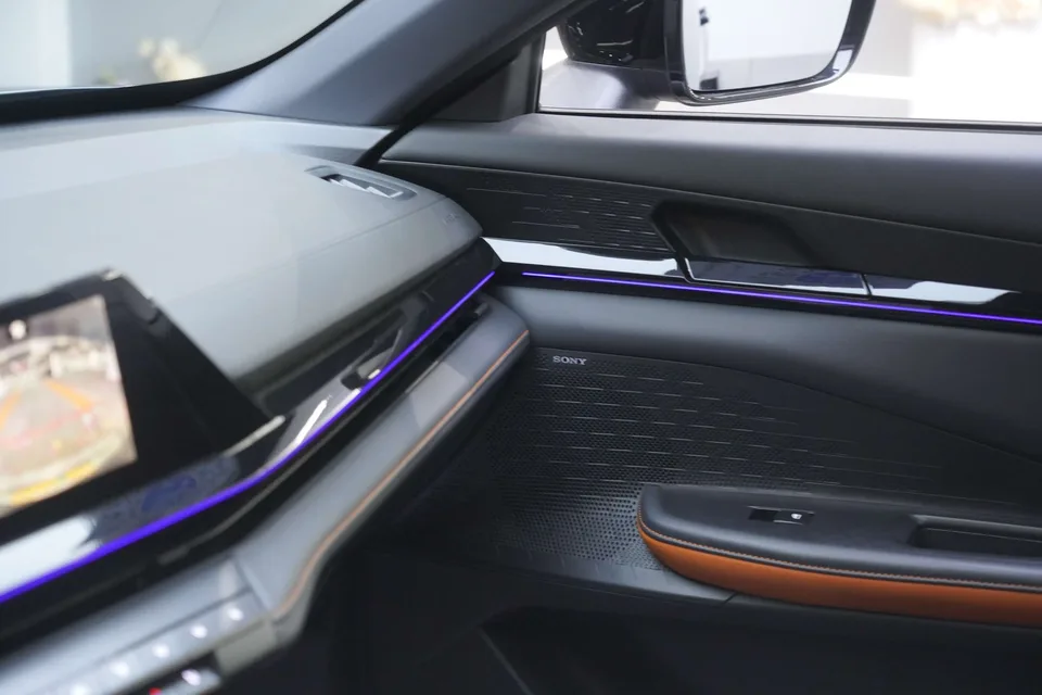 Changan UNI-V iDD 113km Smart Cool Edition 2023 — миниатюра 3