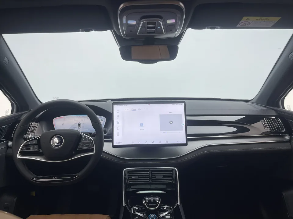 BYD Tang DM Tang DM 2023 DM-i Champion Edition 112KM Premium 2023 — thumbnail 3