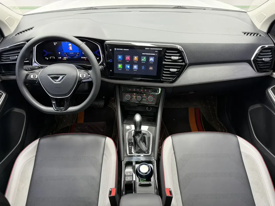 Jetta VS7 280TSI Automatic Enjoy Edition 2023 — миниатюра 5