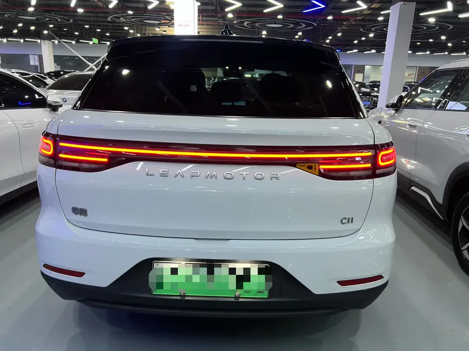 Leapmotor Zero running C11 Extended Range 285 Intelligent Edition 2023 — миниатюра 4
