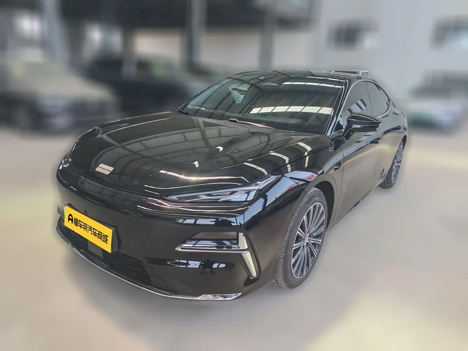Geely Galaxy Star 8 PHEV 2025
