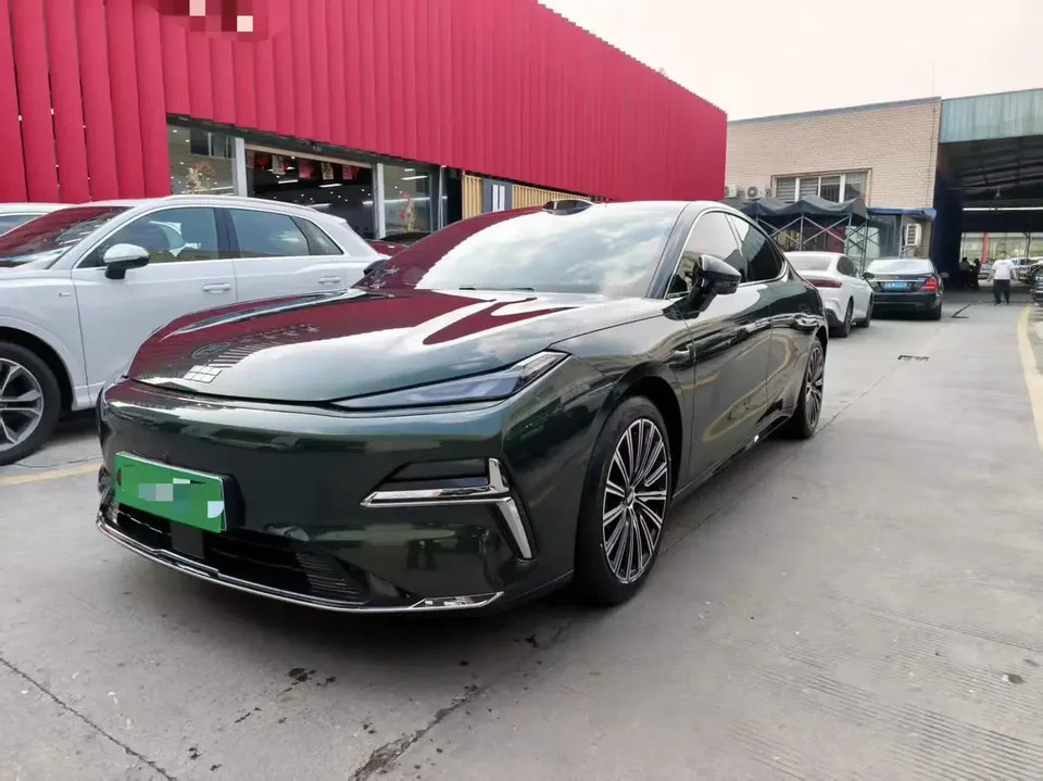 Geely Galaxy Star 8 PHEV 2025