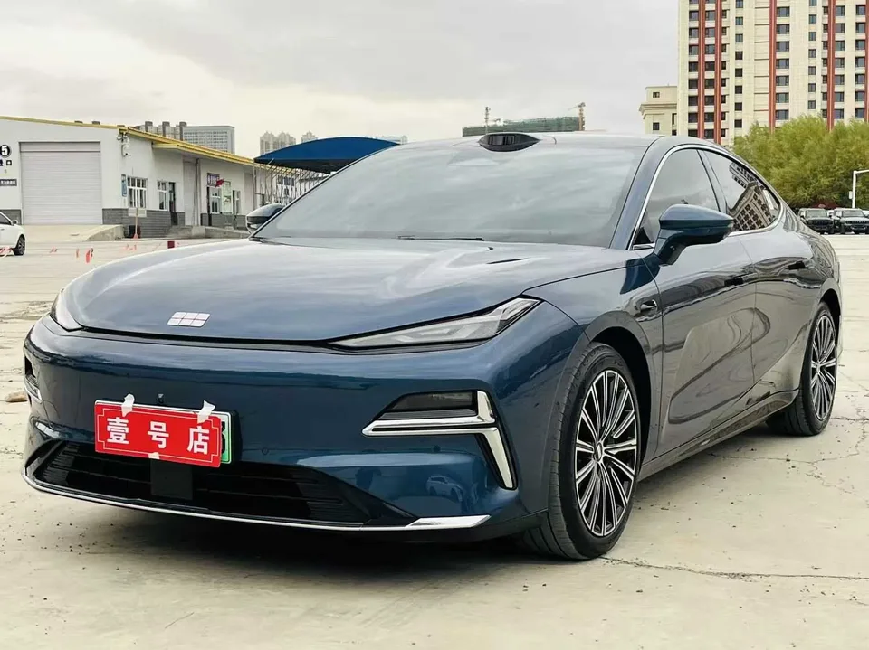 Geely Galaxy Star 8 PHEV 2025