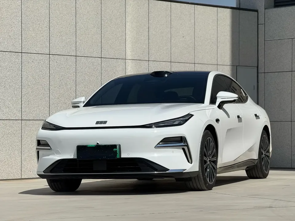 Geely Galaxy Star 8 PHEV 2025