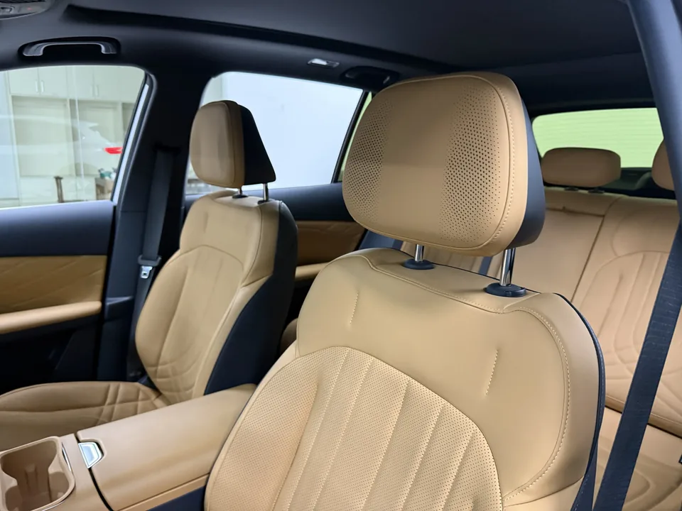 Geely Galaxy Starship 7 EM-i Galaxy Starship 7 EM-i 2025 120KM Sailing+ Edition 2025 — миниатюра 4