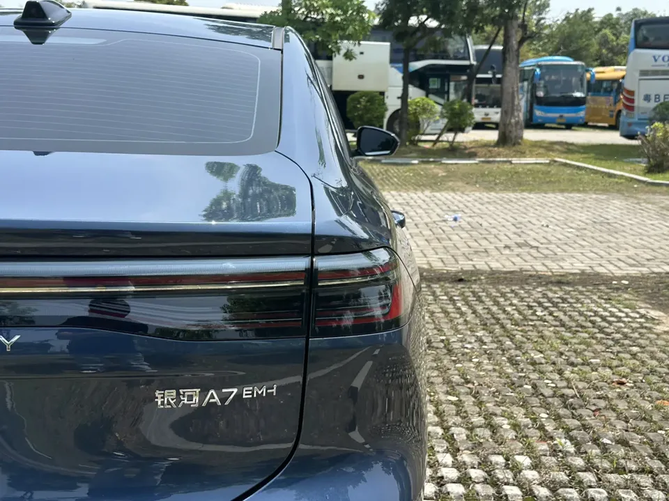 Geely Galaxy A7 EM 150km Starship Edition 2025 — миниатюра 5