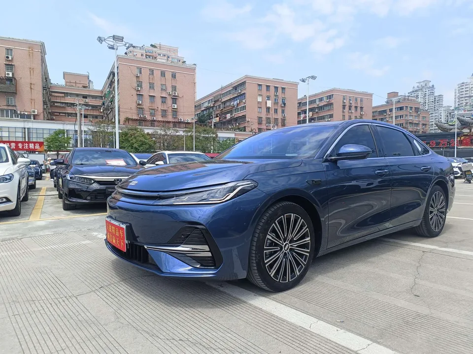 Geely Galaxy A7 EM 2025