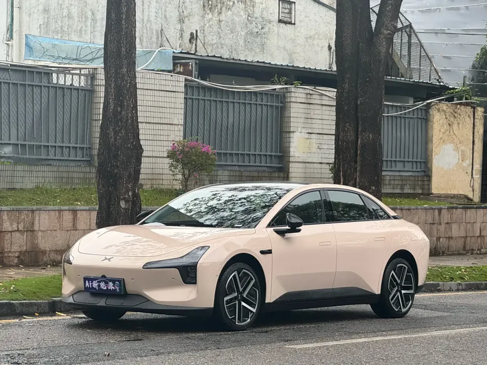XPeng Xiaopeng MONA M03 2025