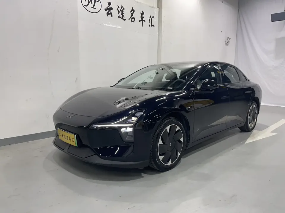 XPeng Xiaopeng MONA M03 2025