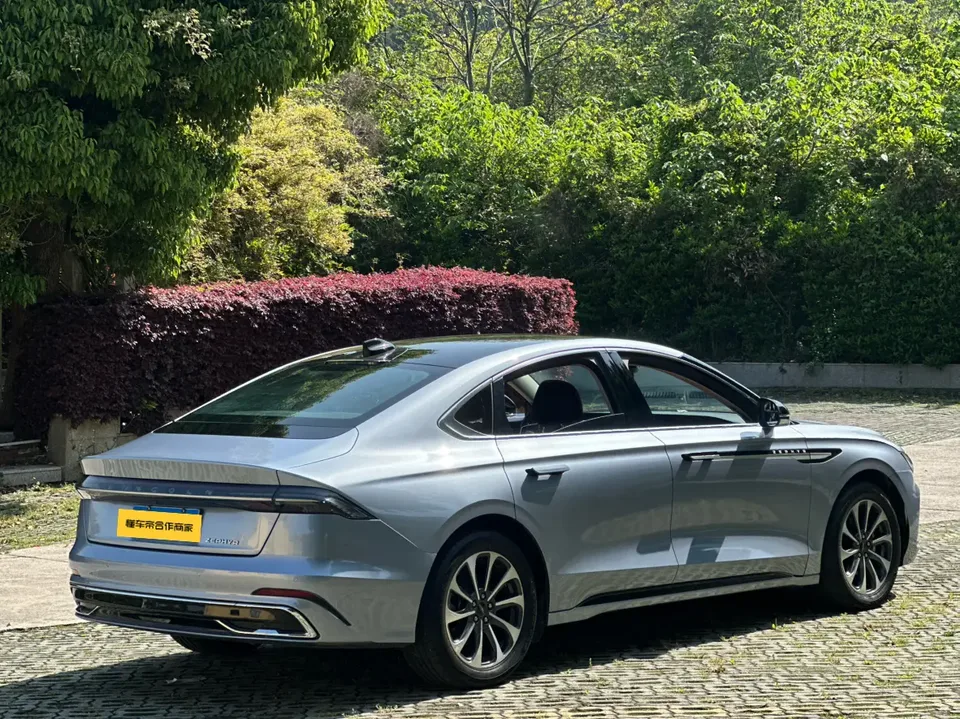 Lincoln Z i Cool Exclusive Edition 2023 — миниатюра 2