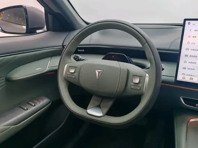 Deepal dark blue S07 215Max Huawei Qiankun Intelligent Driving ADS SE Edition 2025 — миниатюра 4