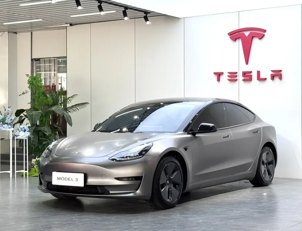 Tesla Model 3 Model 3 2022 Model 3 2022 rear-wheel drive version 2022 — photo 1, buy with delivery to Moscow